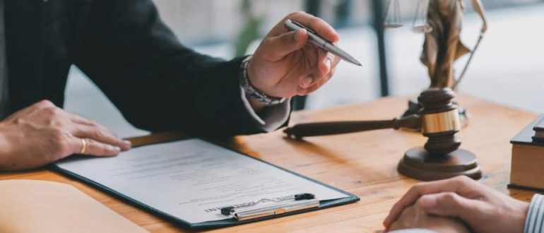 Как не попасться на удочку мошенников при выборе юриста: анализ рынка и схем развода в 2026 году